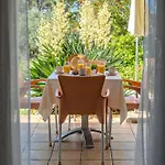 - With Swimming Pool & Amazing Seaviews, Above Bijaka Milna (Brac)