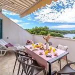 - With Swimming Pool & Amazing Seaviews, Above Bijaka Apartment