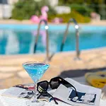 - With Swimming Pool & Amazing Seaviews, Above Bijaka Milna (Brac)