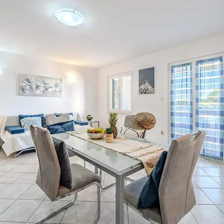 - With Swimming Pool & Amazing Seaviews, Above Bijaka