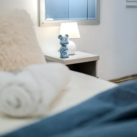 - With Swimming Pool & Amazing Seaviews, Above Bijaka Apartament *