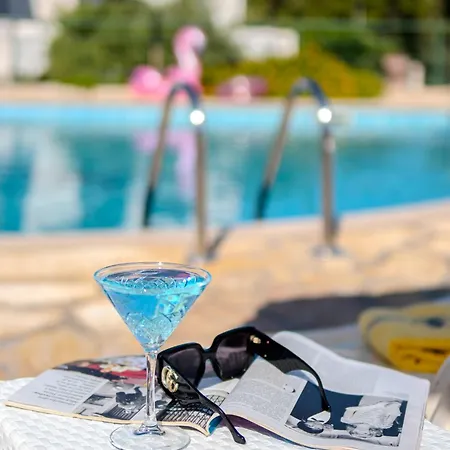 - With Swimming Pool & Amazing Seaviews, Above Bijaka Milna (Brac)
