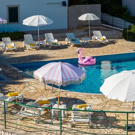 - With Swimming Pool & Amazing Seaviews, Above Bijaka Apartment